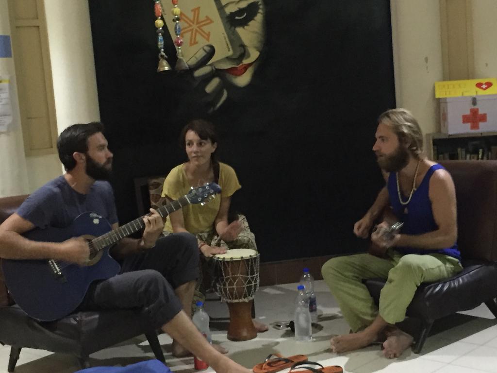 Zostel Varanasi Hostel Εξωτερικό φωτογραφία